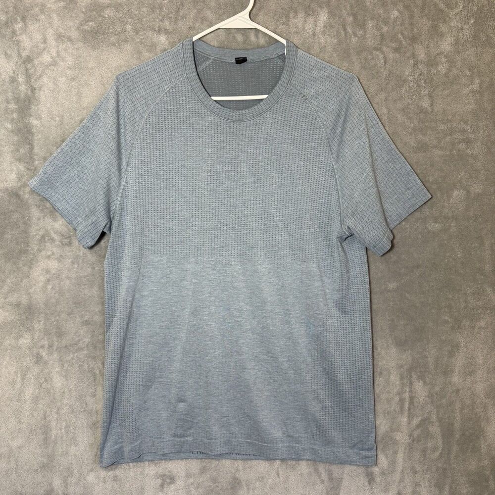 Lululemon Men M Gray Metal Vent Tech Short Sleeve Shirt Energy Creates Energy